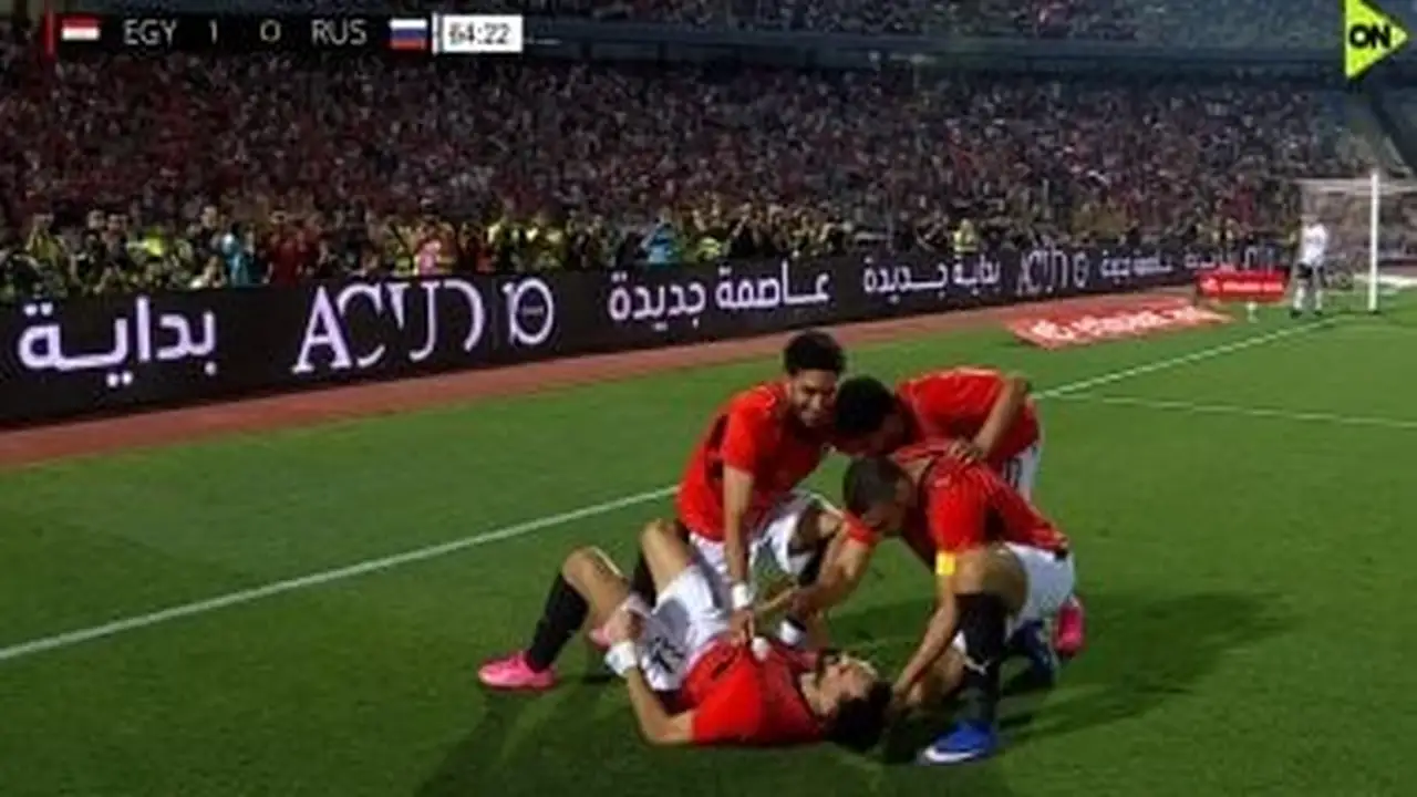 زيكو يفتتح سجل أهدافه الدولية ويدفع منتخب مصر نحو الفوز على روسيا